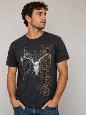 Realtree Men's Graphic T-Shirt Medium Black Deer Skull Hunting Outdoor Tee